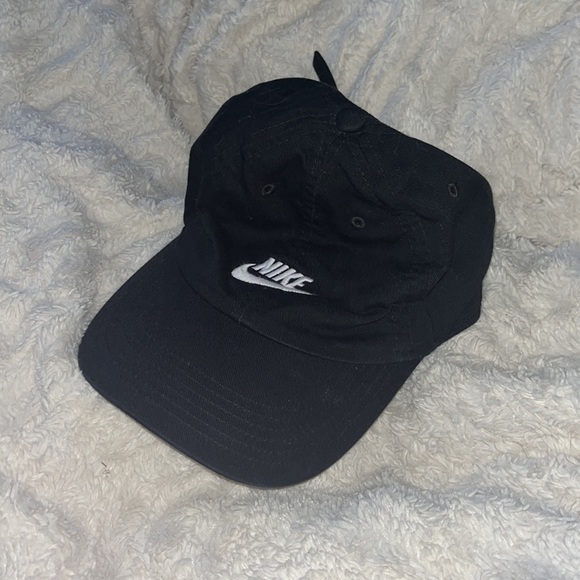 Nike Hat. OSFM. - Picture 2 of 3